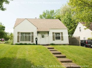 1596 Riverside Dr, Akron, OH 44310