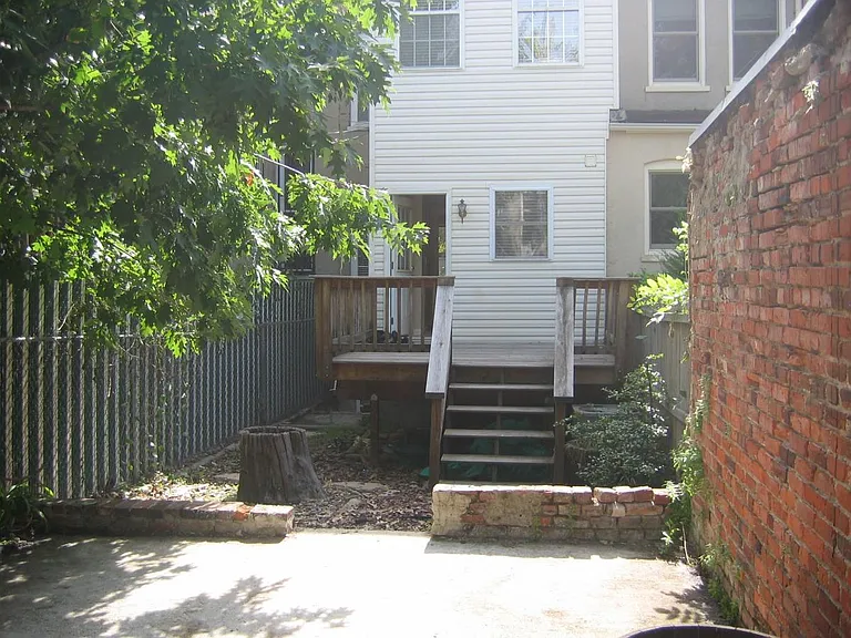 218 14th St NE — Photo 19