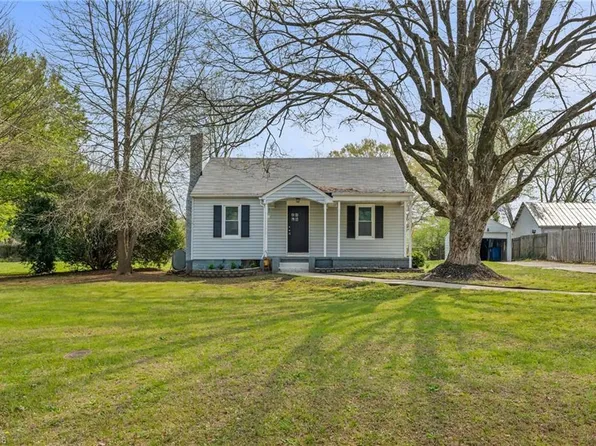 119 Corbin St, Winston Salem, NC 27107