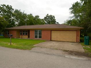 617 Bradley St, Seabrook, TX 77586