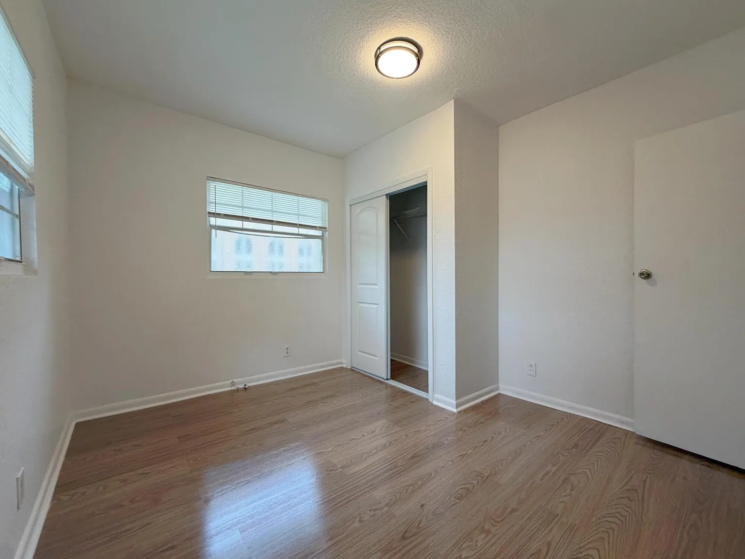 4 bed, 1.0 bath, 1231 sqft, $2,800 — Photo 4