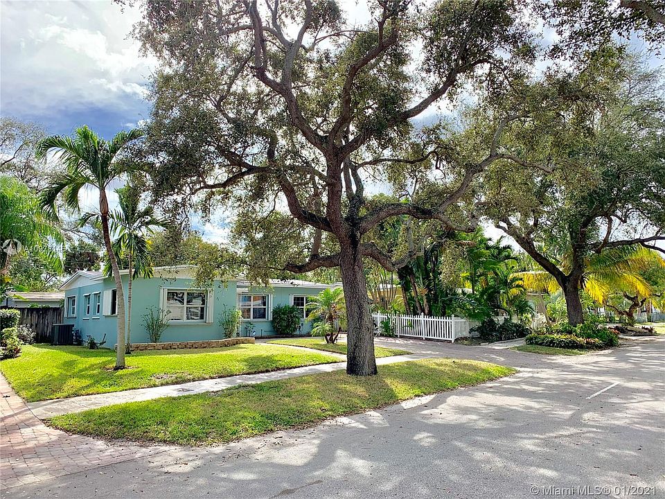 1st image of 312 W Park Dr