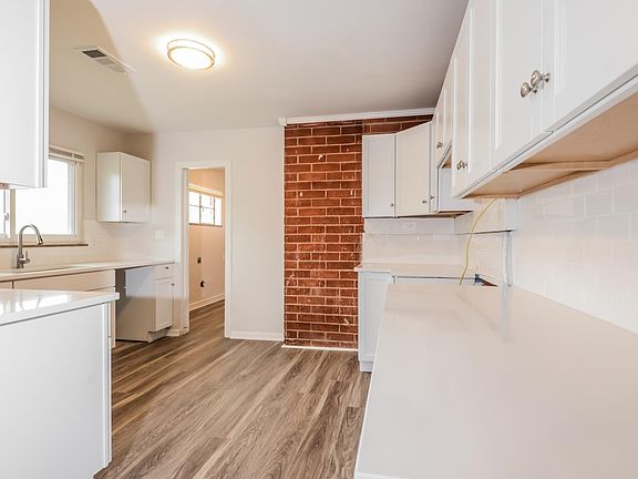 5th image of 3305 Argyle Ct
