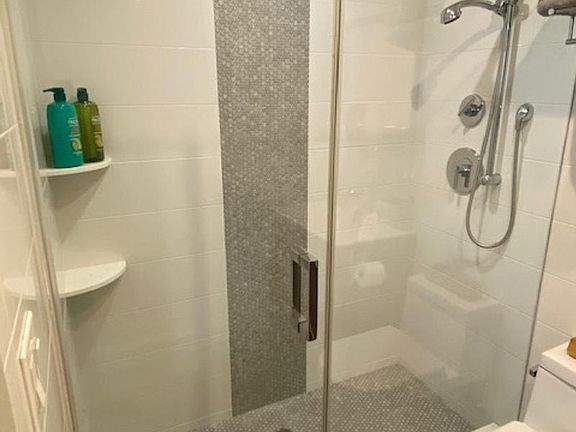 4th image of 35-16 Astoria Blvd S #2A