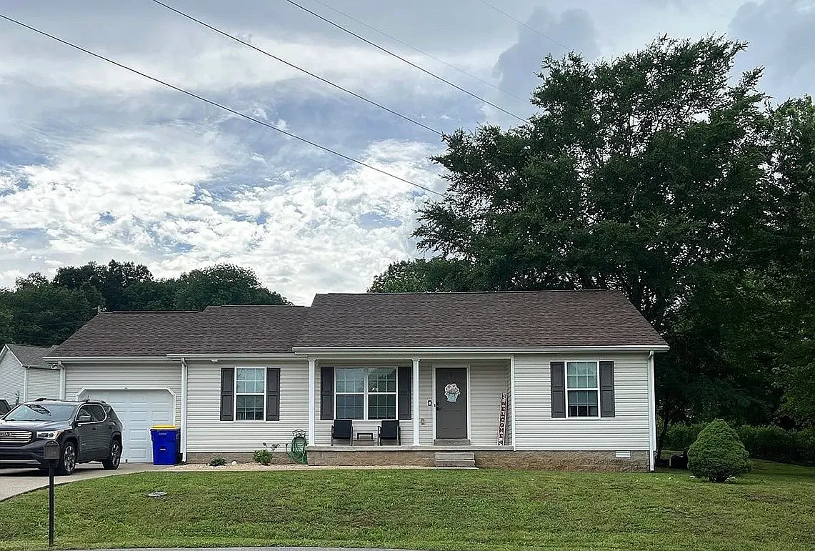 130 Stone Mountain Ct — Photo 2