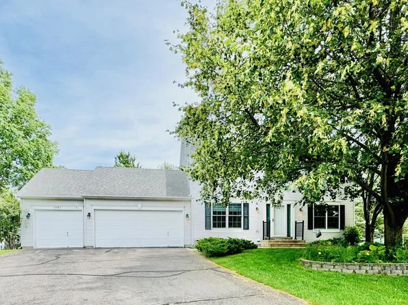 1925 Spinaker Cir, Woodbury, MN 55125