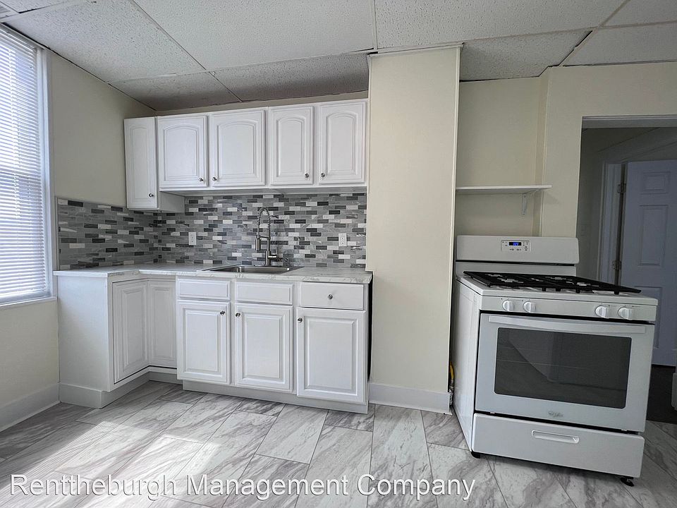 1st image of 336 1/2 E 12th Ave Floor 3
