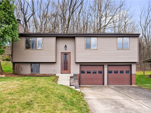 1248 Armstrong Dr, South Park, PA 15129