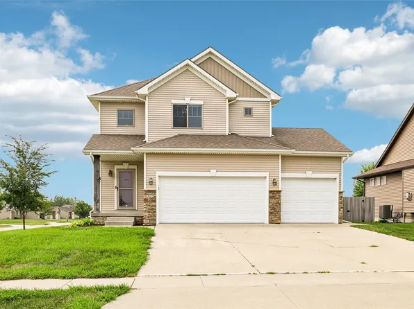 302 31st St SW, Altoona, IA 50009