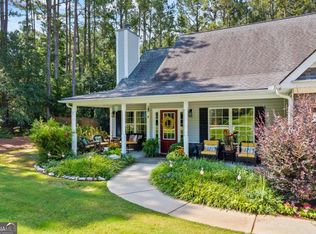 280 Laurel Ln, Social Circle, GA 30025