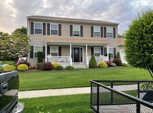 112 Naismith St, Springfield, MA 01104