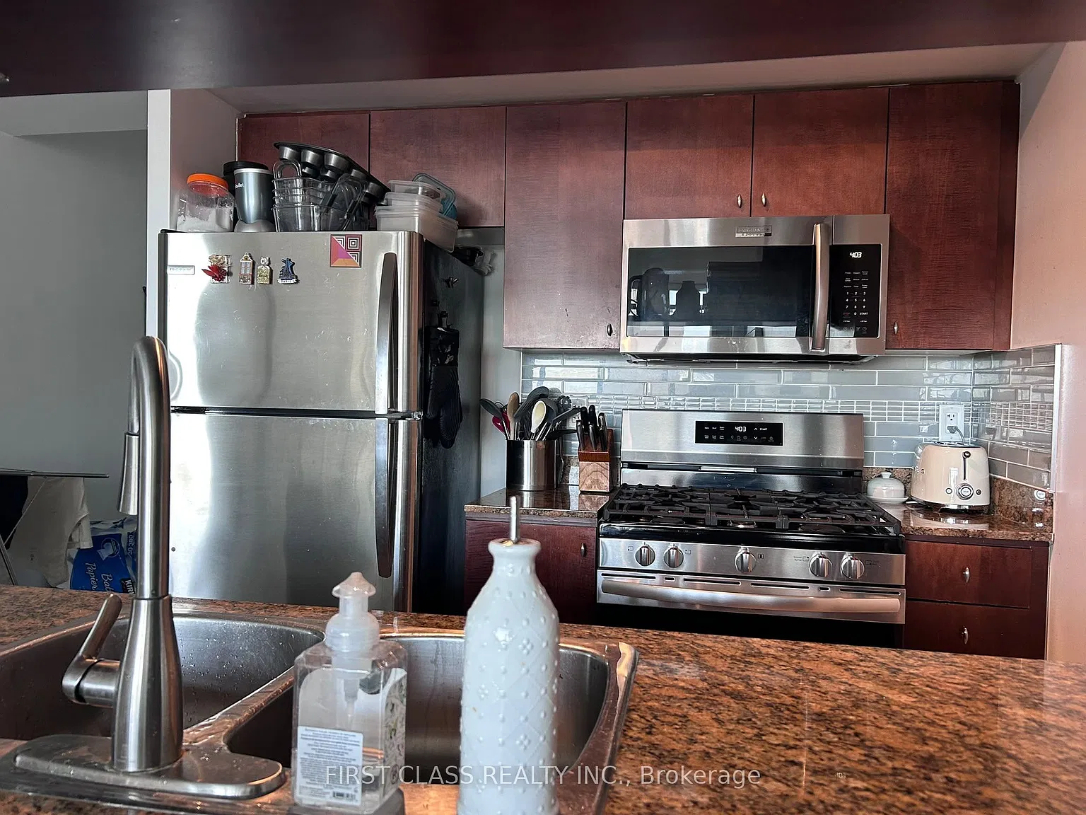 3 bed, $3,500 — Photo 3