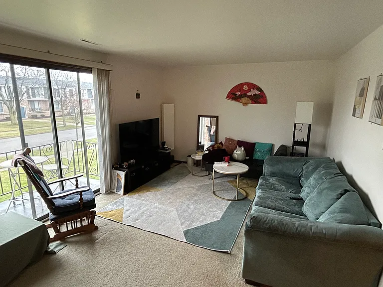 460 Emerson Dr #3 — Photo 3