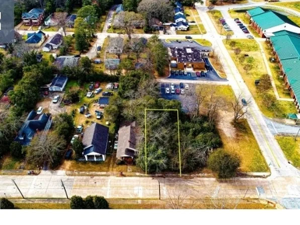 951 Hendley St, Macon, GA 31204