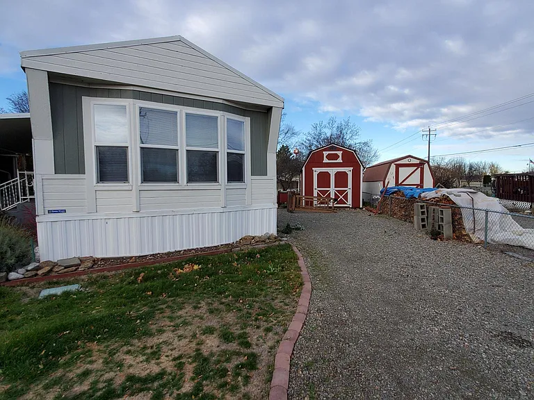 Extra parking available by side yard(fenced in)