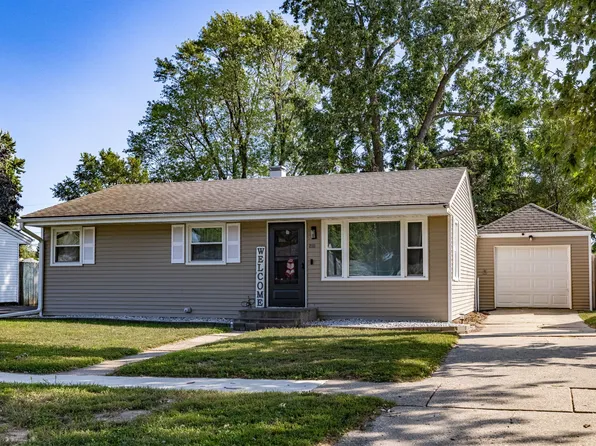 2111 Exeter Ave, Loves Park, IL 61111