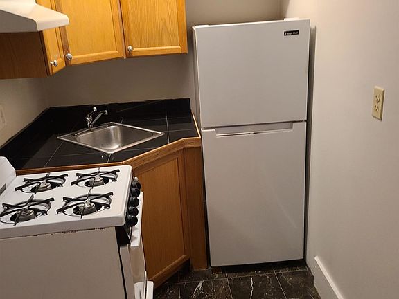 38 Hemenway St. #28 Boston - Fenway Unit Photo 5