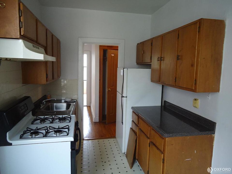 1st image of 3407 36th Ave APT 3A