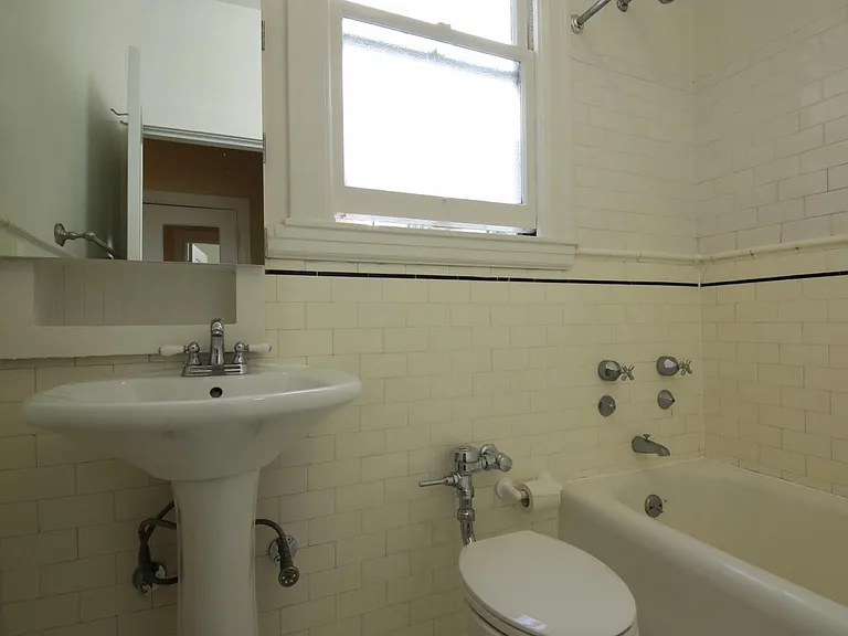 1845 Gough St #4 — Photo 14
