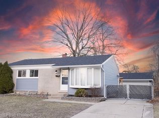 1435 S Hubbard St, Westland, MI