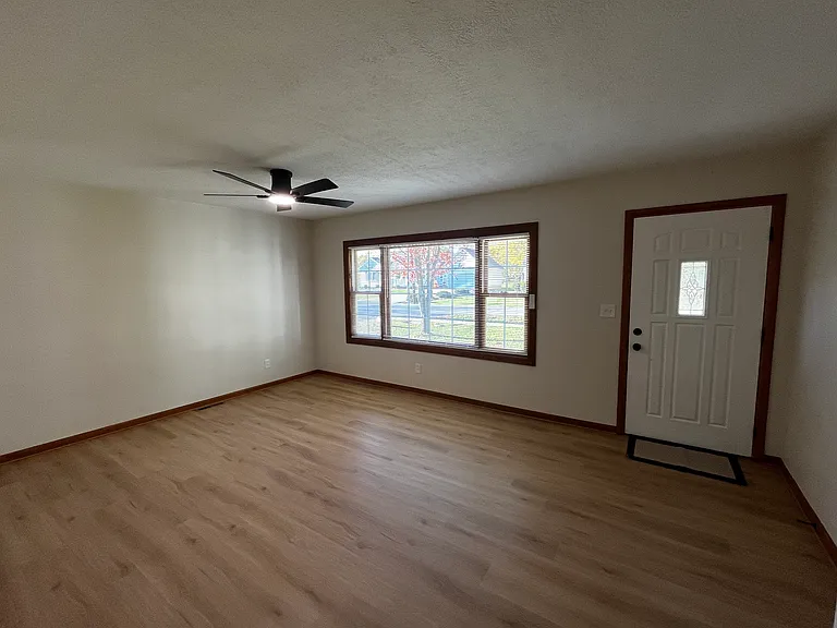 139 Edwards Rd — Photo 10