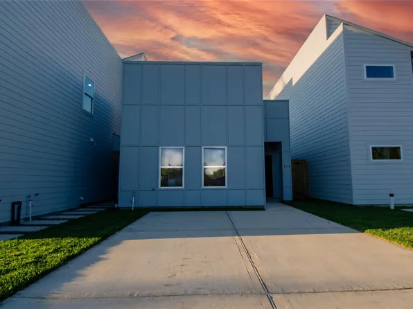 2830 Mansfield St, Houston, TX 77091