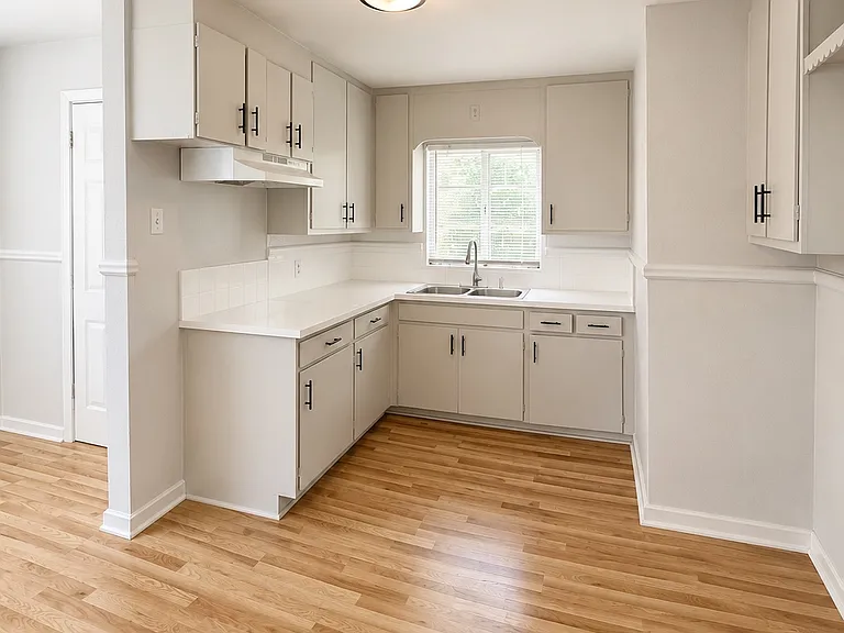 775 Launcelot Rd — Photo 5
