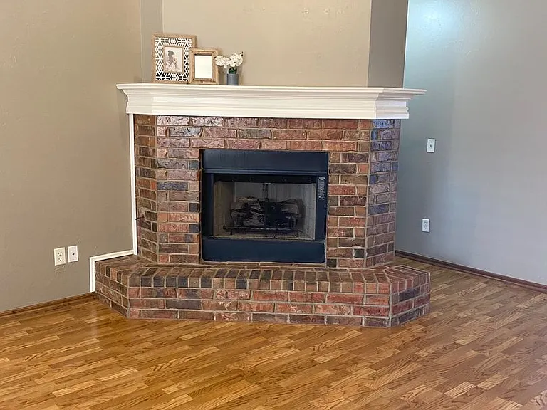 629 Loyd Ln — Photo 7