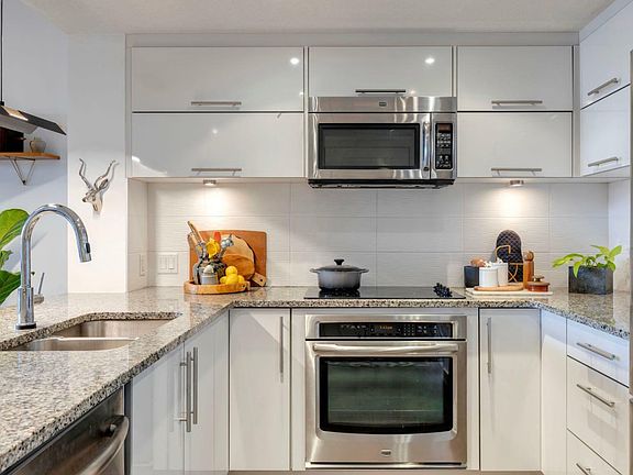 4th image of 204 3rd Ave NW Unit 204