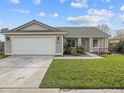 1365 Muscat Court, Hanford, CA, 93230