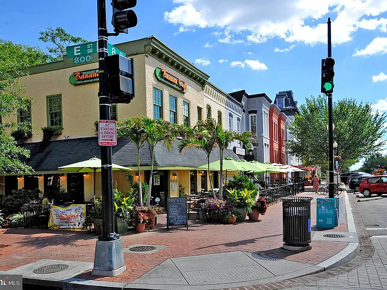 1302 E Capitol St NE #B — Photo 22