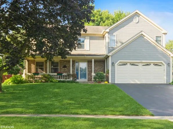 508 Old Hunt Rd, Fox River Grove, IL 60021