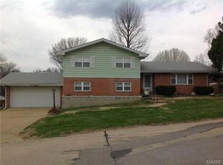 2205 Rainbow Dr, Saint Louis, MO