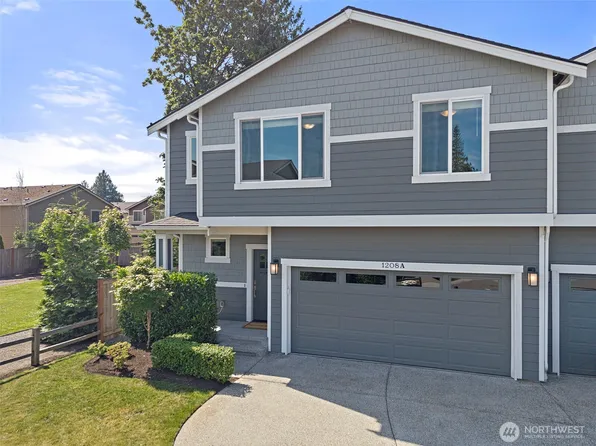 1208 170th St SW #A, Lynnwood, WA 98037