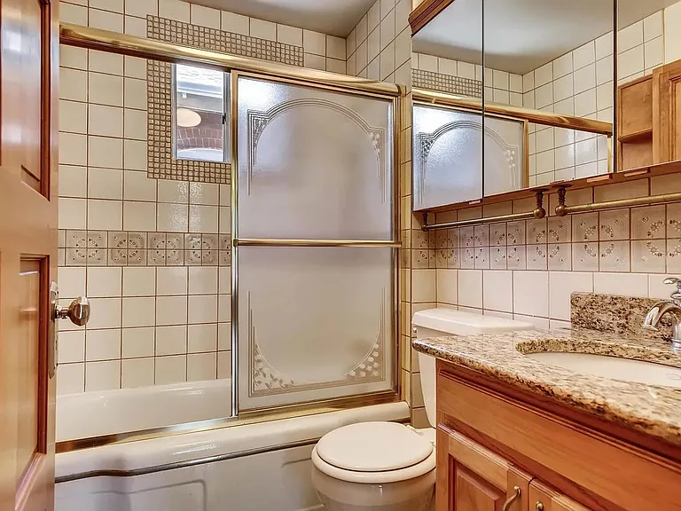 1294 S Lincoln St #1 — Photo 5