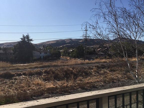 3rd image of 8336 N Lake Dr APT F