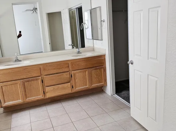 3422 Tamarisk Dr, Palmdale, CA 93551