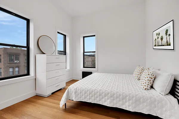 Rented by Compass | media 19