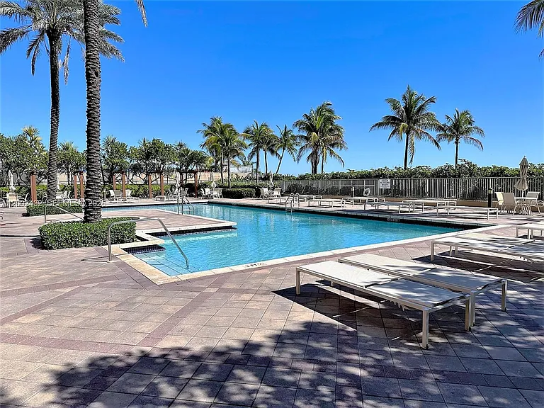 2080 S Ocean Dr #MPH12 — Photo 40