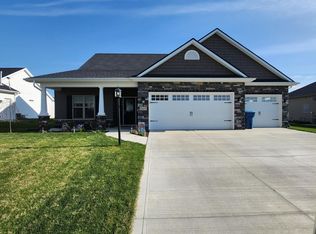 5600 Bear Creek Pass, Auburn, IN 46706
