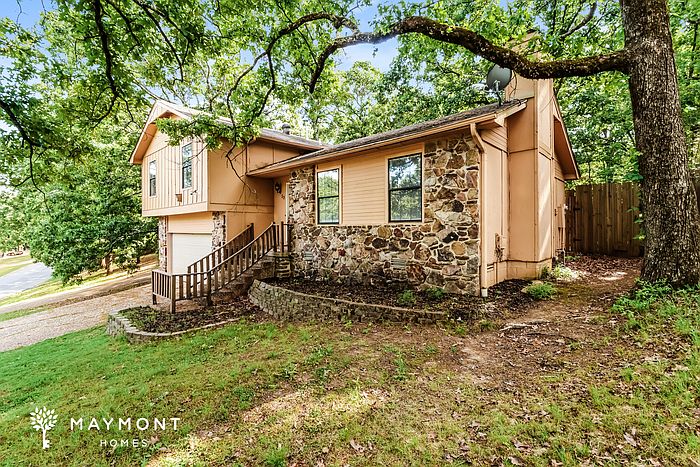 1st image of 53 Stoneledge Dr