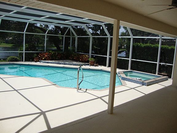 4th image of 8278 Cypress Hollow Dr