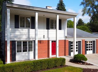 1718 Larkspur Dr, Rockford, IL 61107