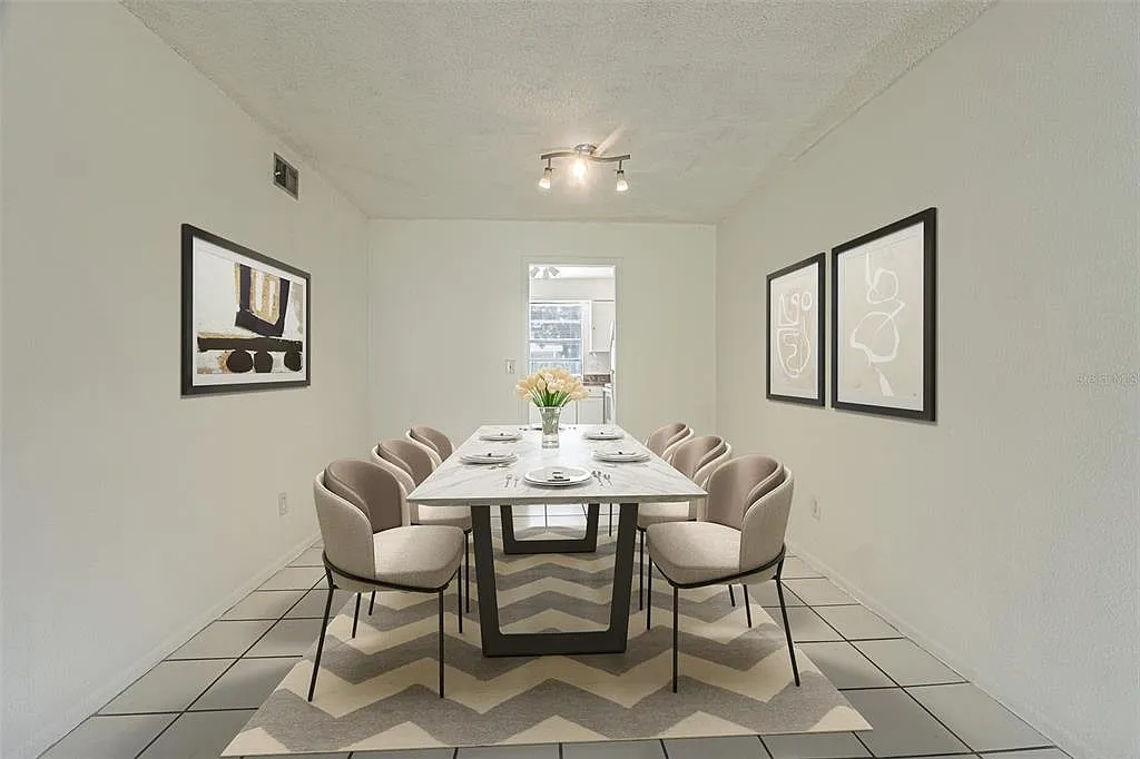 2 bed, 2.0 bath, 1138 sqft, $1,575 — Photo 3