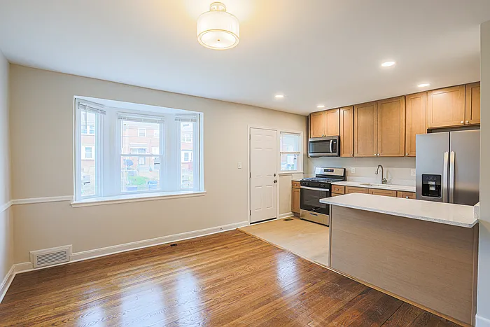 1500 Pentwood Rd — Photo 8
