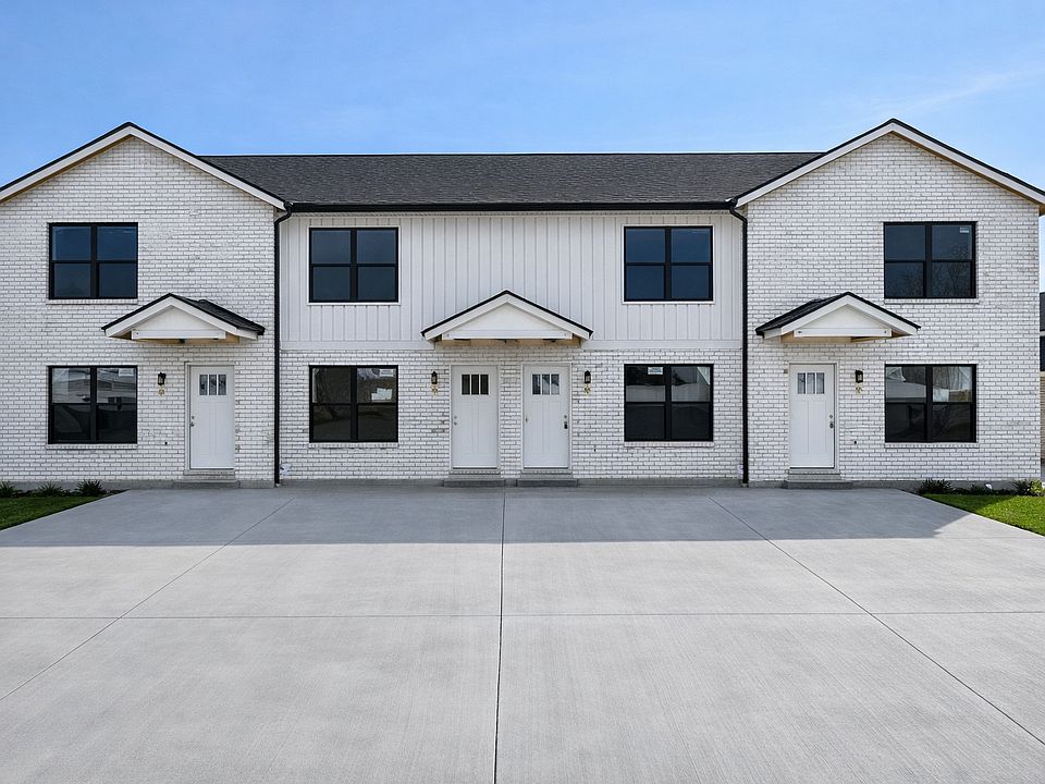 2BR-1.5BA Townhome