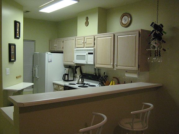 Snack Bar and Kitchen