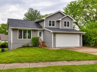 2309 SE 17th St, Des Moines, IA 50320