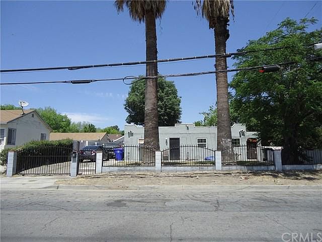 1st image of 240 E 13th St