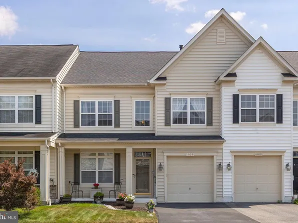 109 Quinton Oaks Cir, Stephens City, VA 22655